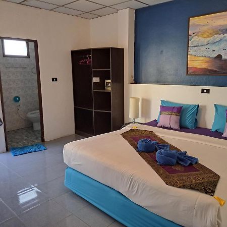 Palada Guest House HHQ Exterior photo