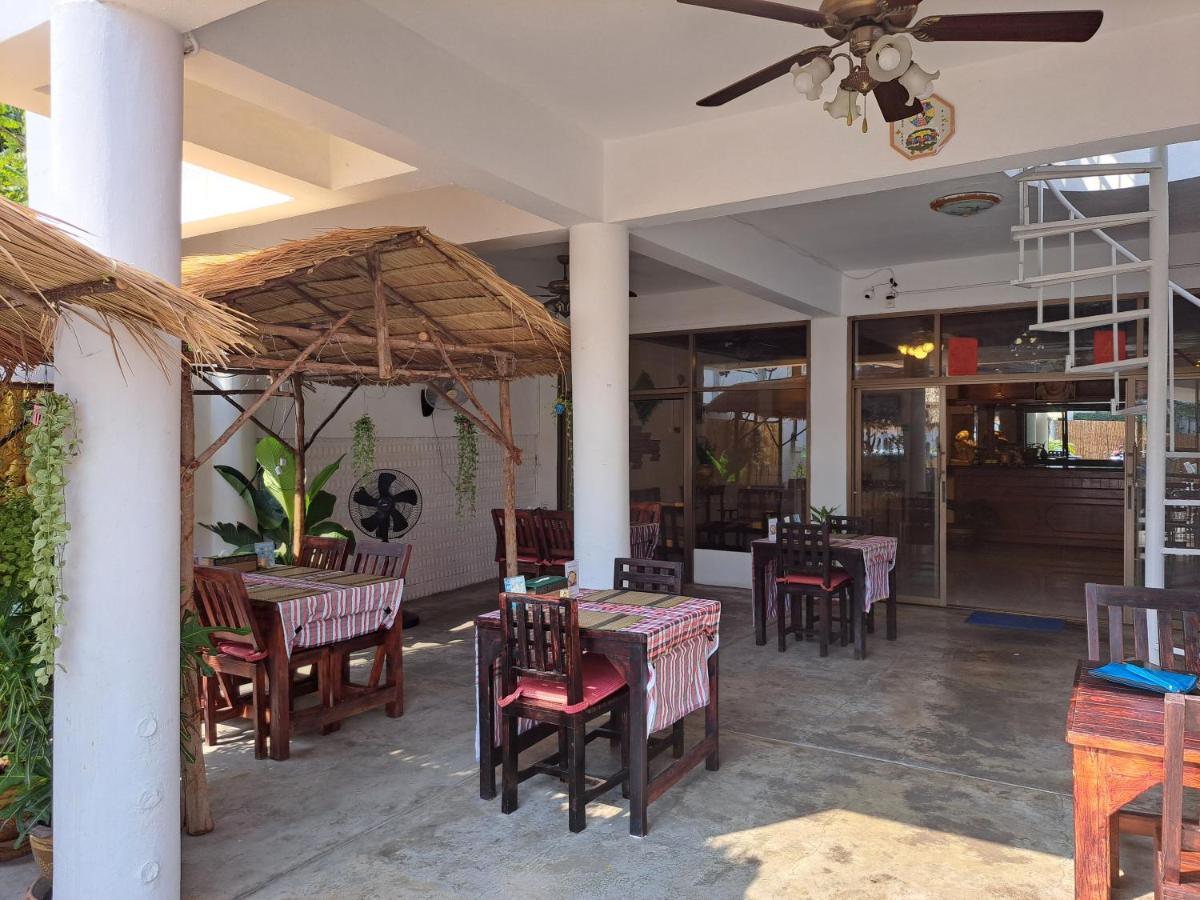 Palada Guest House HHQ Exterior photo